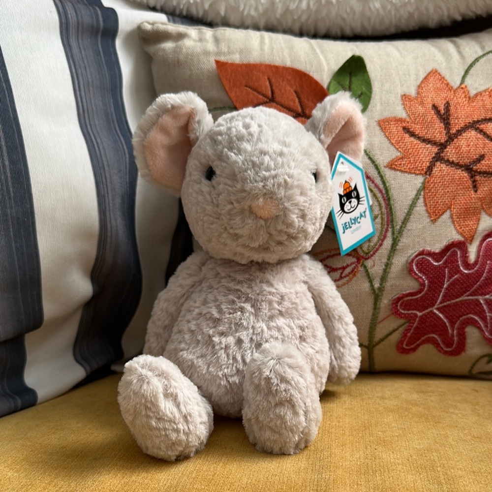 NWT Retired Jellycat: Tumbletuft Mouse